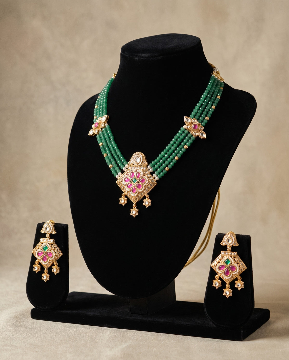 Emerald Bead Kundan Square Choker
