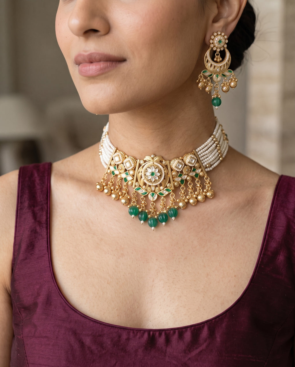 Pearl Choker with Green Beads